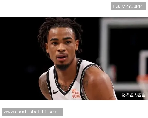 克拉克斯顿赛季数据亮眼场均131分75篮板4助攻14盖帽领跑全队 克拉克斯顿赛季数据亮眼场均131分75篮板4助攻14盖帽领跑全队