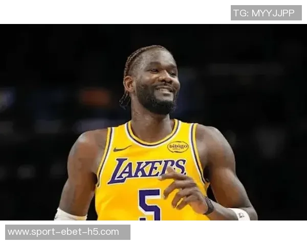 湖人对艾顿的长期中锋地位持保留态度分析